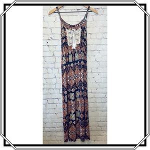Indulge In Style Boho Maxi with Crochet Detail Dress Size Medium